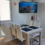 Floating House Sena Πούλα