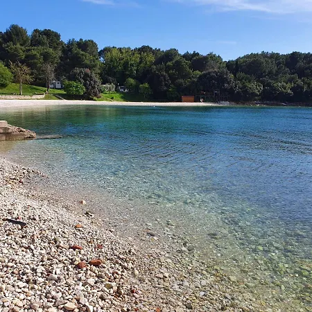 Floating House Sena ספינת מלון