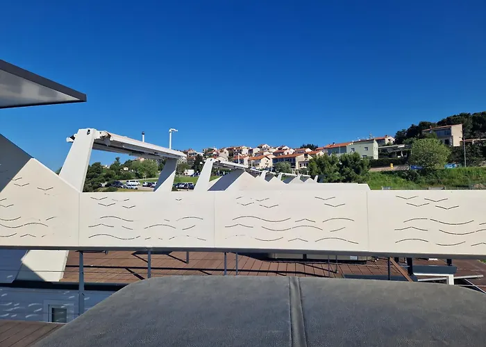 Floating House Sena Hotel en barco *